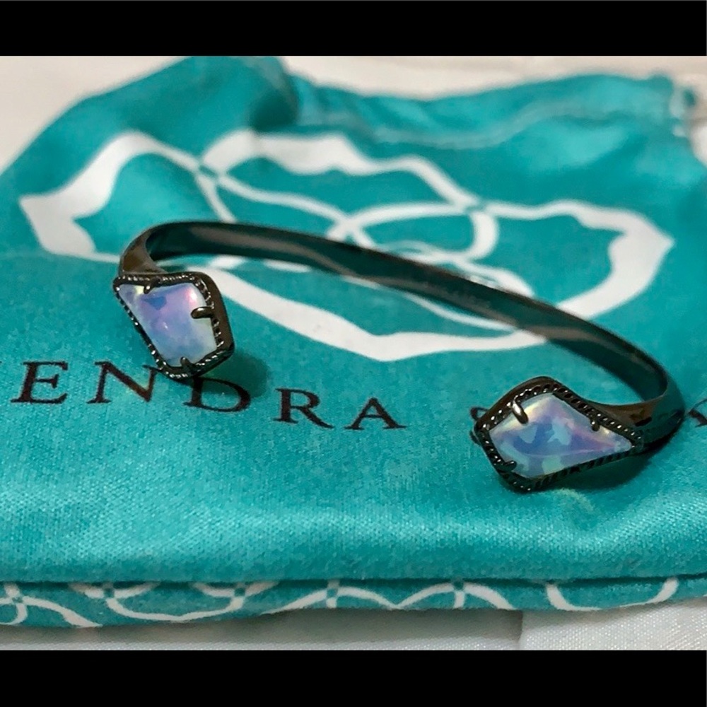 RARE✨ Kendra Scott Gunmetal Cuff